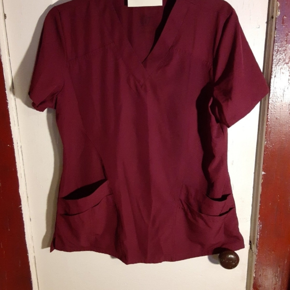 GT scrub top